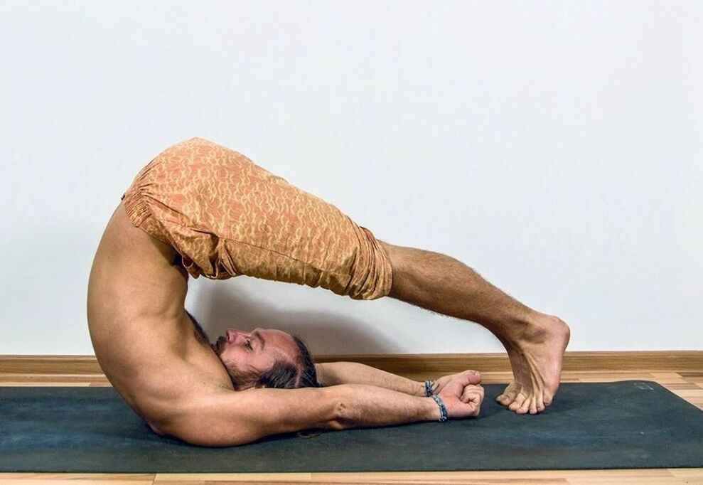 Asana - connector pose